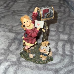 The Dollstone Collection by Boyd’s Bears “Valerie & Romeo… S.W.A.K.” Piece !